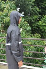 Rain coats2